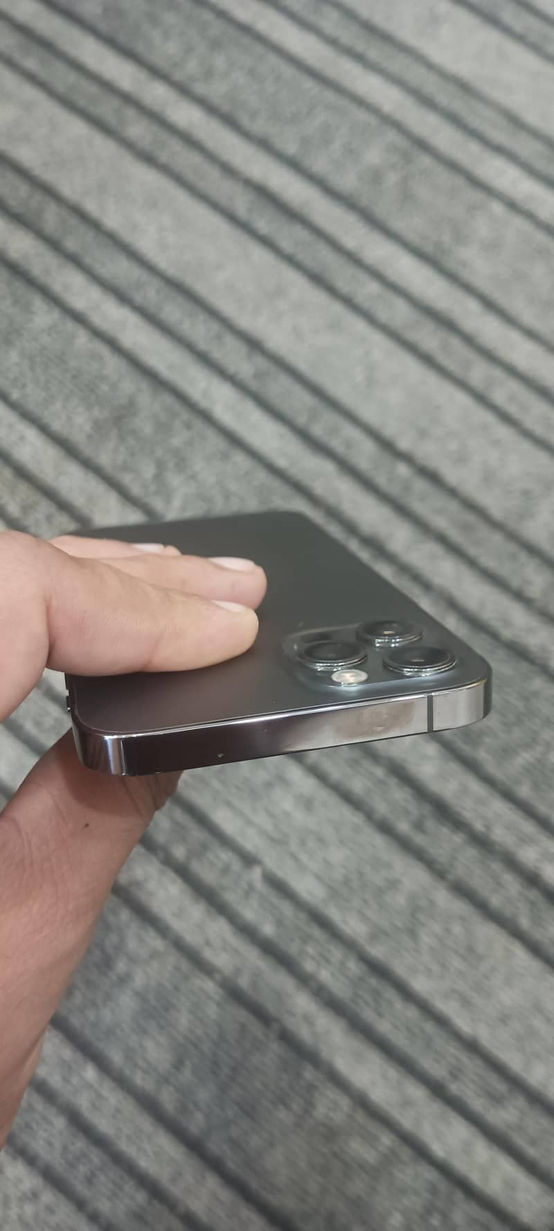 Apple iPhone 12 Pro 1