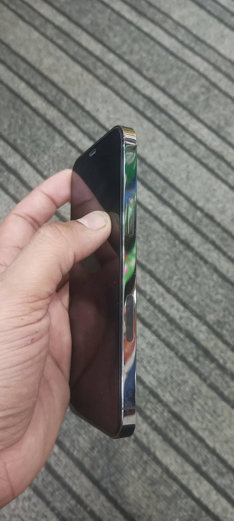 Apple iPhone 12 Pro 4