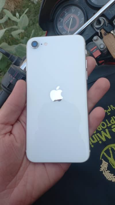 Apple iPhone SE