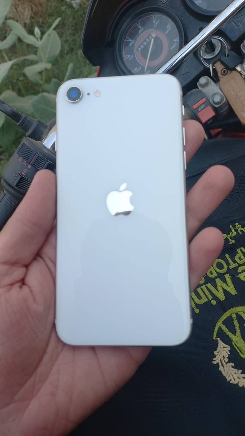 Apple iPhone SE 0