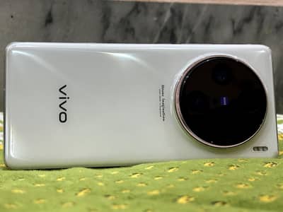 Vivo X100 Pro Chinese Variant