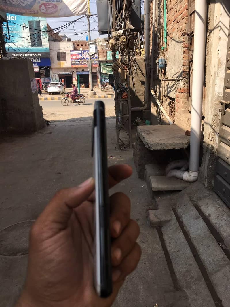 Google Pixel 6a 3