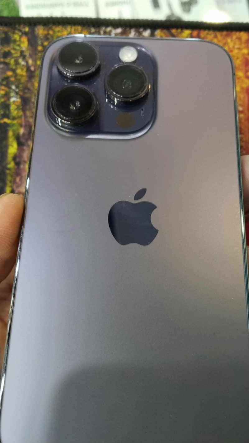Apple iPhone 14 Pro 0