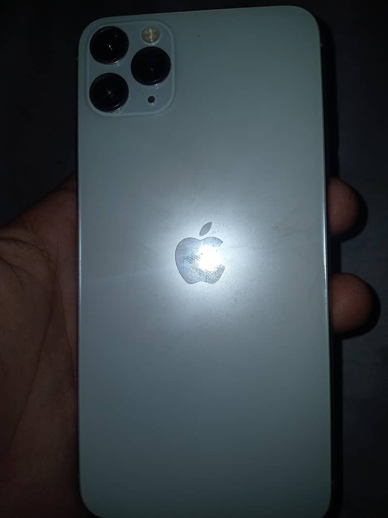 Apple iPhone 11 Pro Max 8