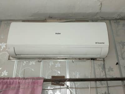 Haier 1 ton DC inverter 2 session used