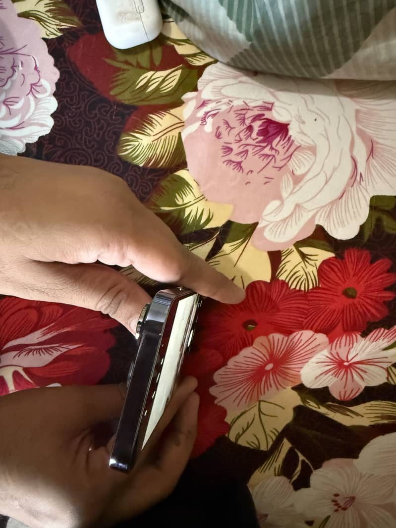 Apple iPhone 14 Pro 3