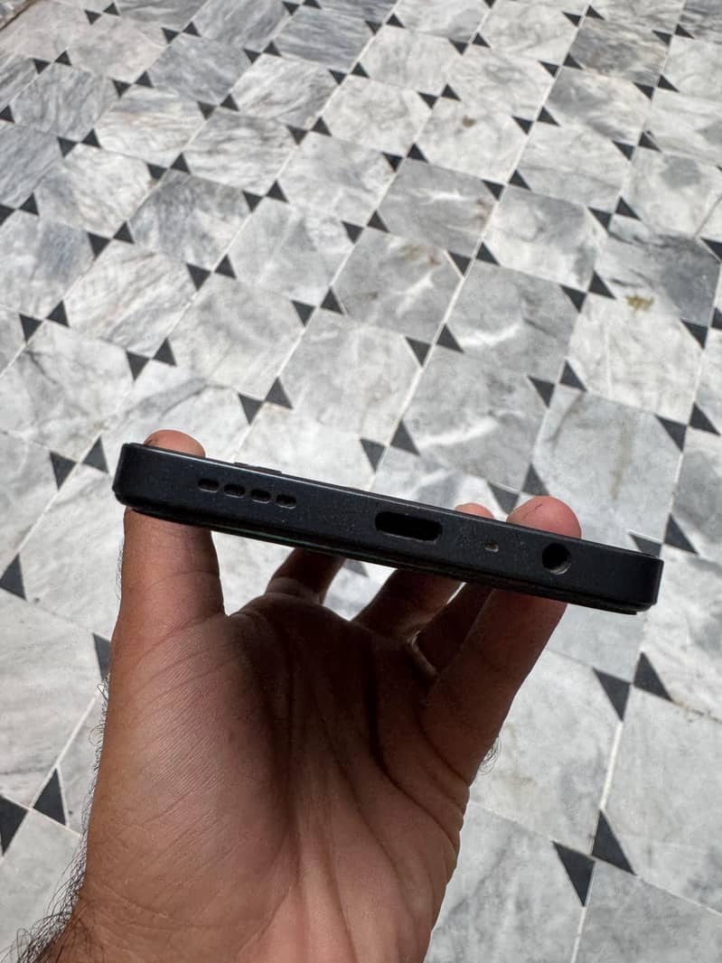 Realme C65 6