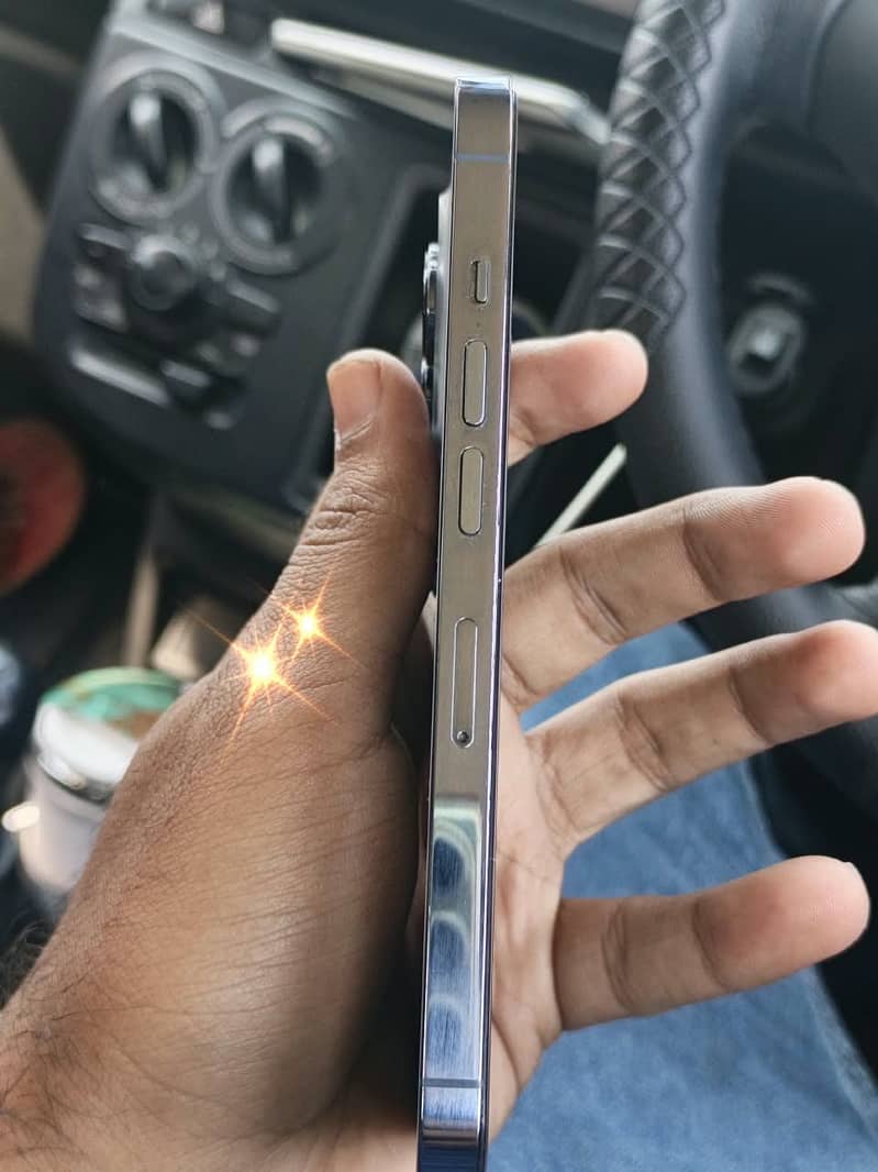 Apple iPhone 13 Pro 3