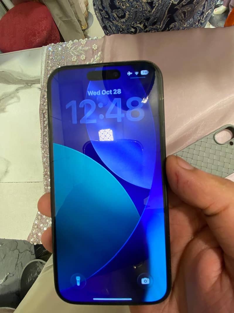 Apple iPhone 16 0
