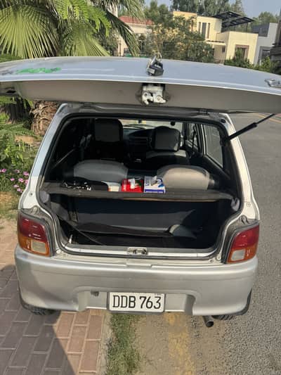 Daihatsu Cuore 2011
