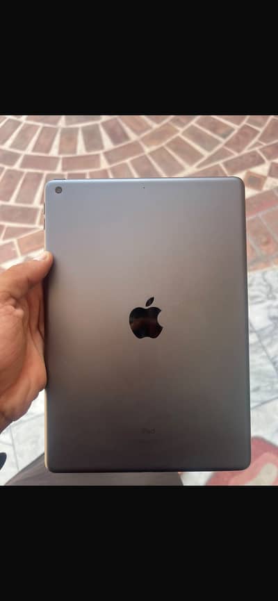 Apple iPad 9th Generation 64GB with Charger