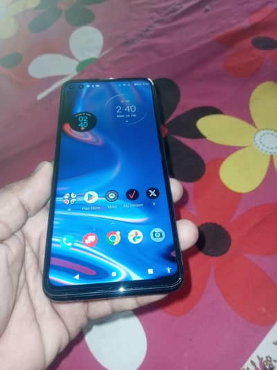 Motorola One 5G UW .