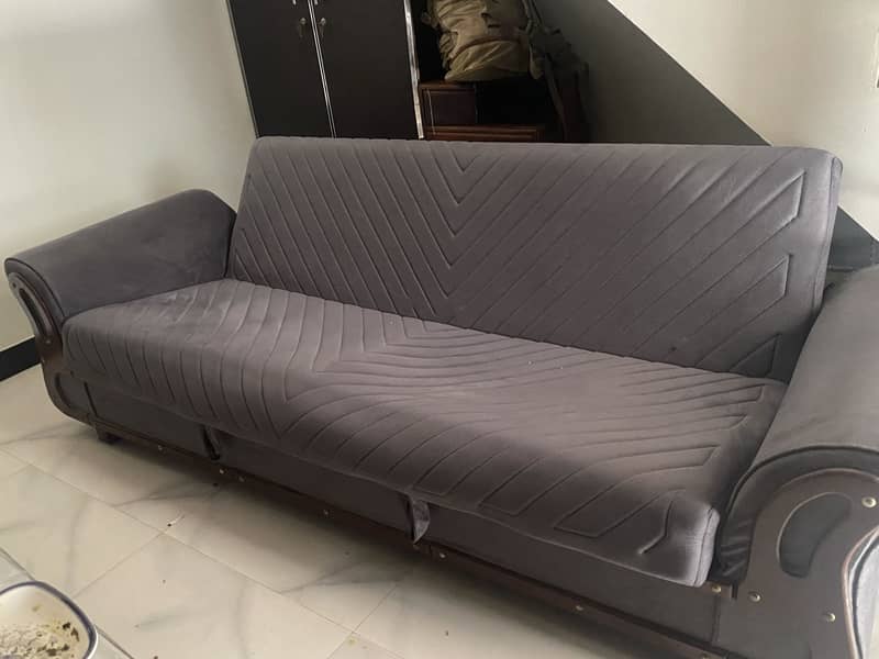 Sofa 3 seater 8