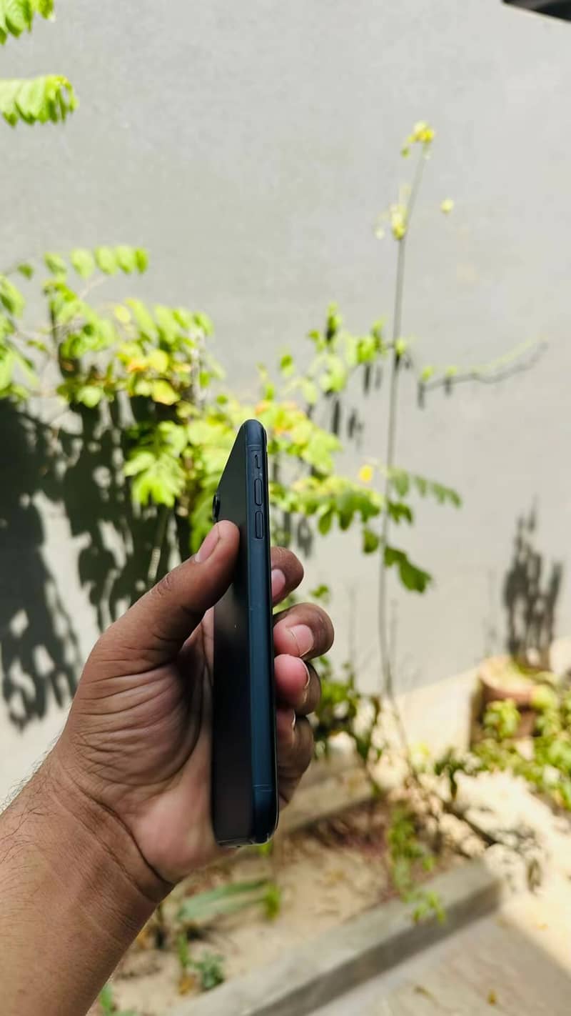 Apple iPhone XR 1