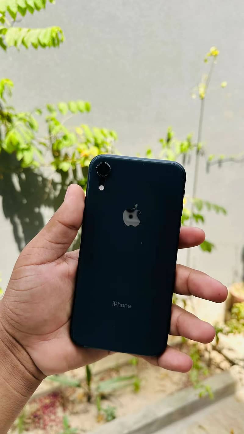 Apple iPhone XR 2