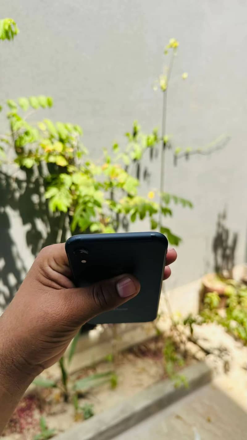 Apple iPhone XR 3