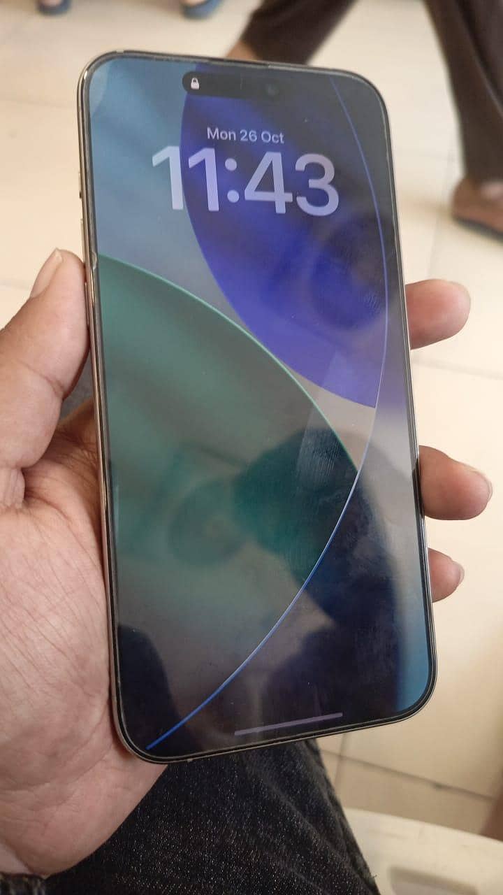 Apple iPhone 15 Pro Max 8