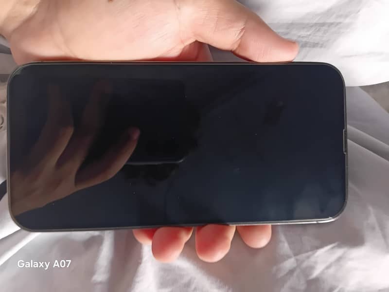 Apple iPhone 13 Pro Max 4