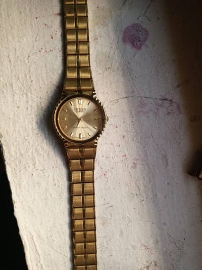 old fashion watch premium quality water resist