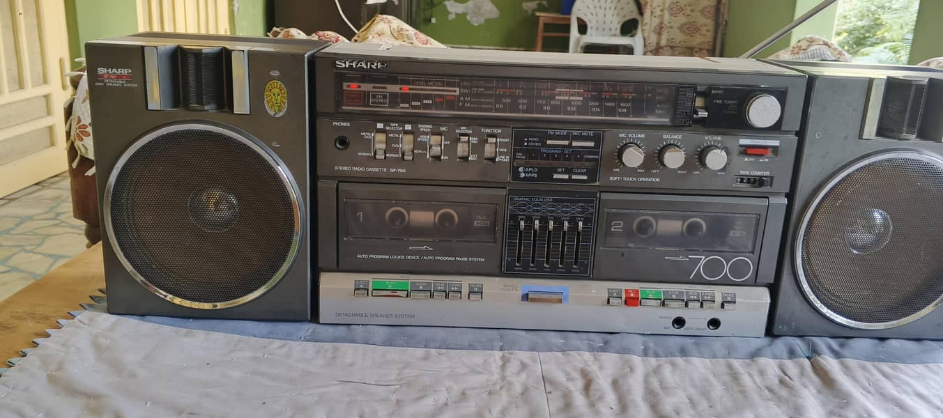 sharp GF 700 tape recorder 0