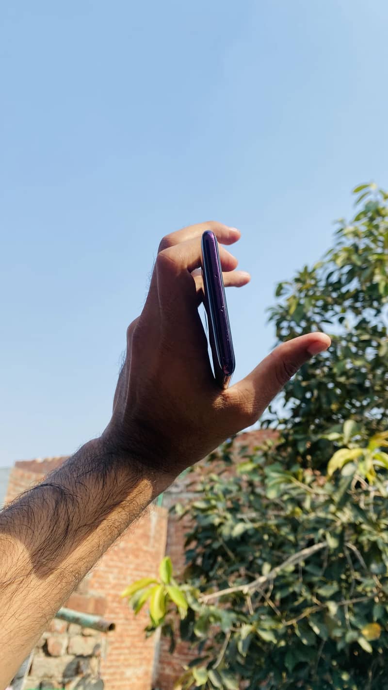 Sony XZ3 4