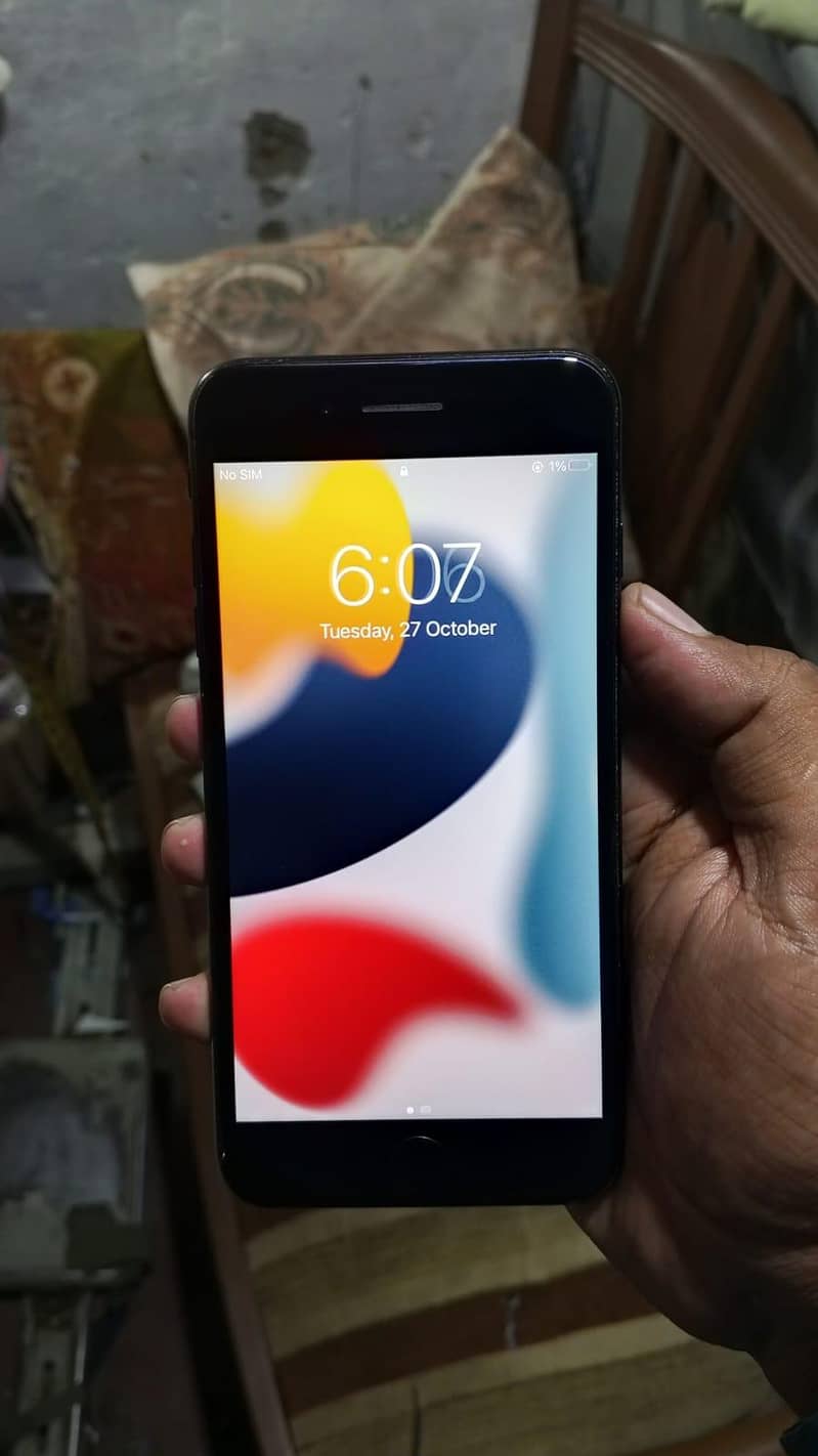 Apple iPhone 7 Plus 1
