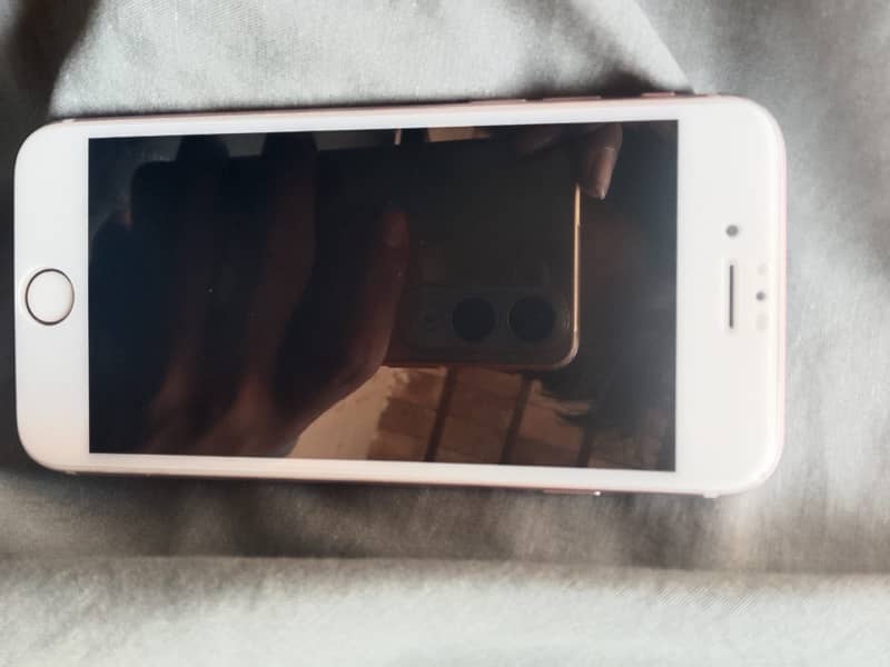 Apple iPhone 6S 2