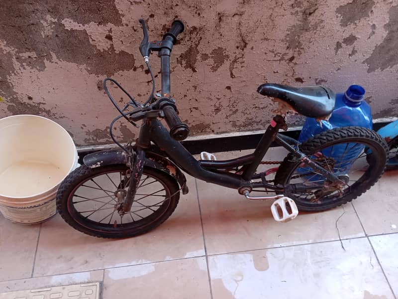used bycycle  condition normal 2