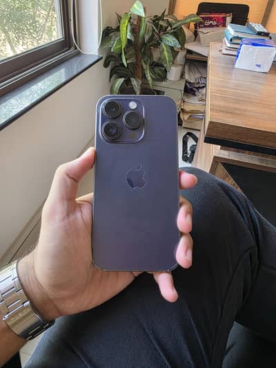 Apple iPhone 14 Pro