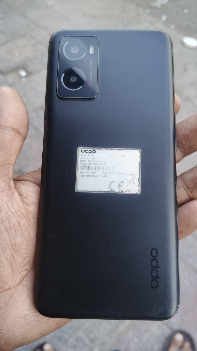 OPPO A76 3