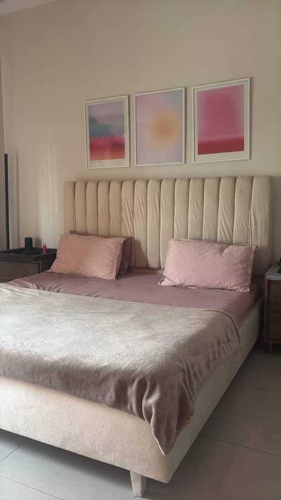 King Size Bed with Molty Foam Mattress