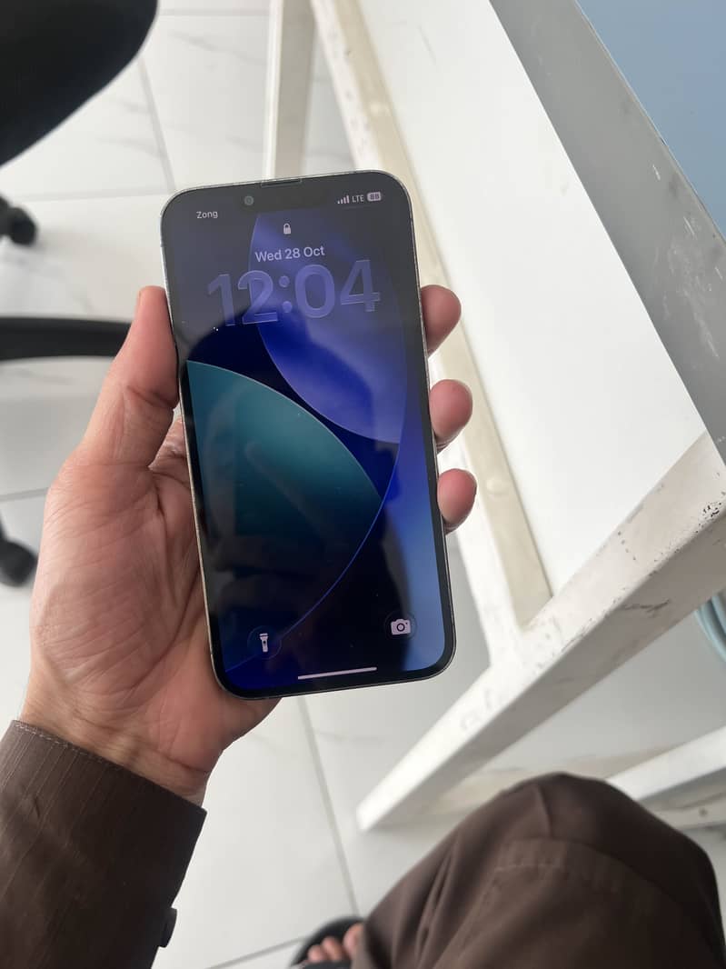 Apple iPhone 13 Pro 2