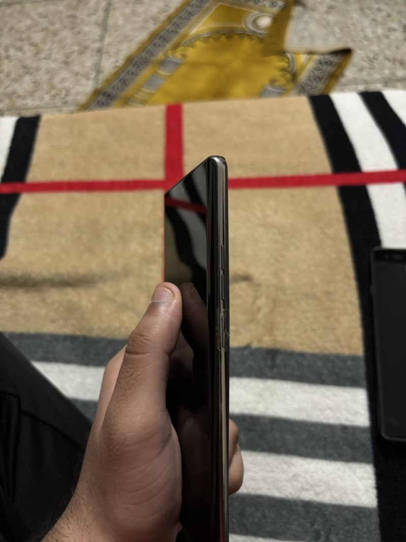 Tecno CAMON 40 Pro 1