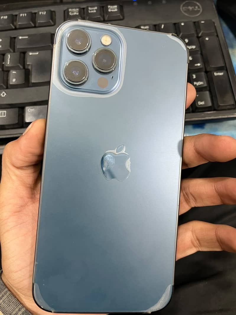Apple iPhone 12 Pro Max 3