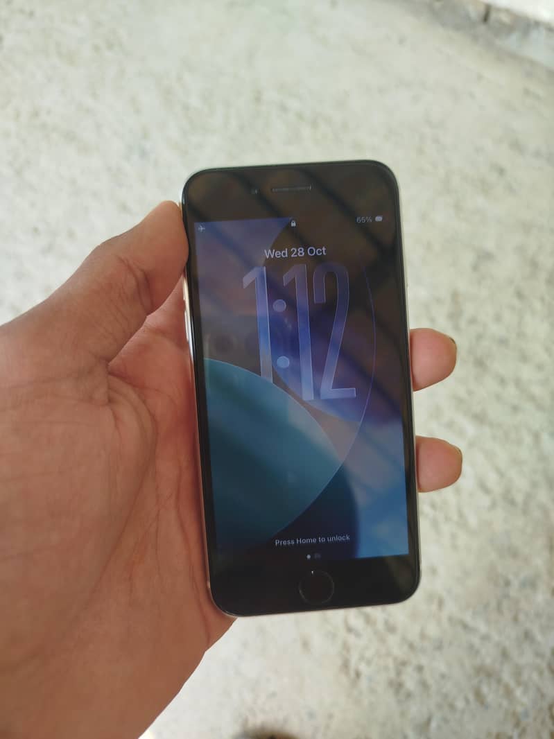 Apple iPhone SE 5