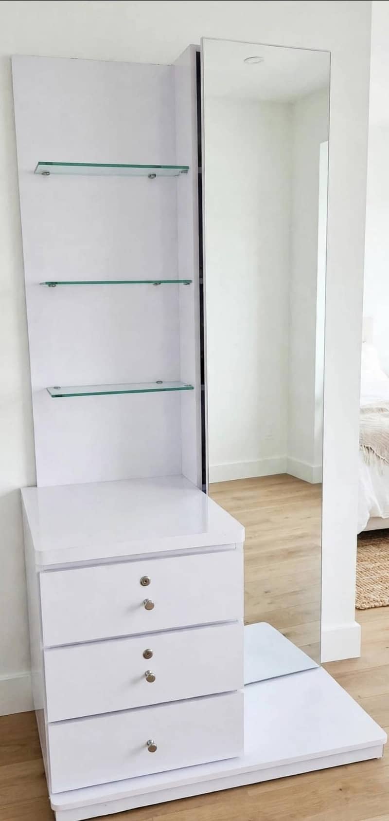Dressing table 0