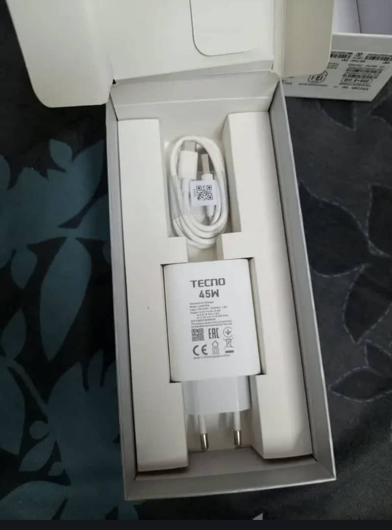 Tecno Spark 40 Pro Plus 5