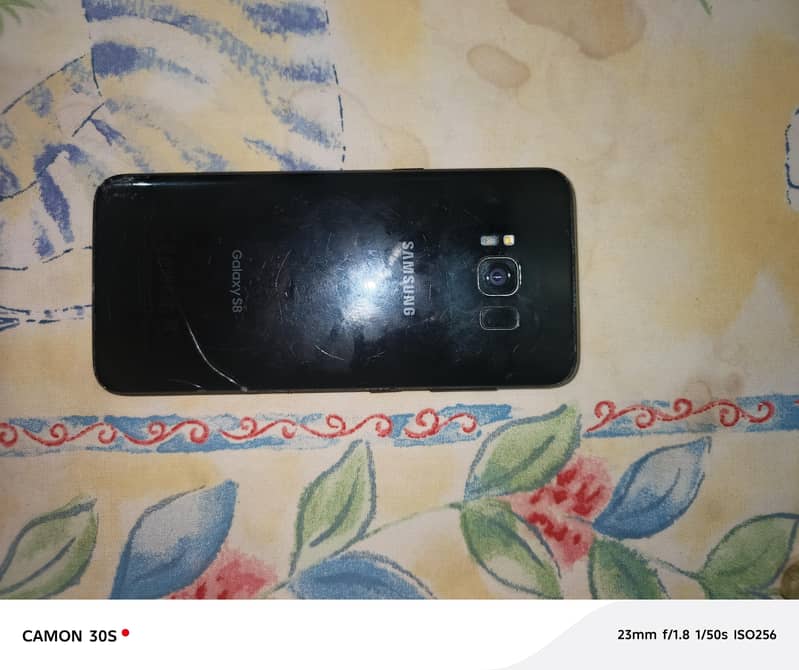 Samsung Mobile S8 1