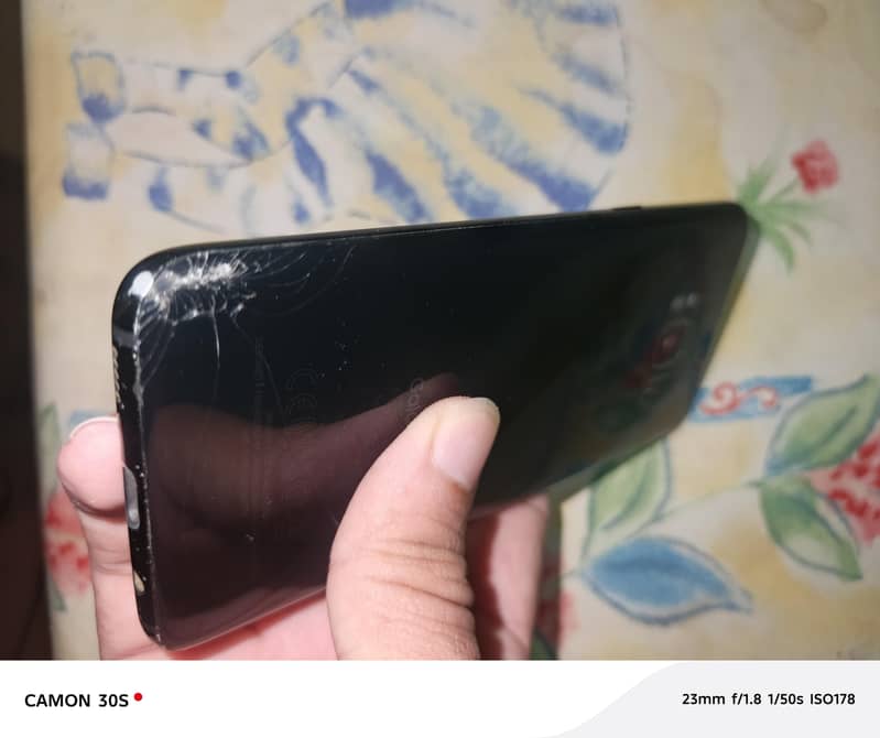 Samsung Mobile S8 2
