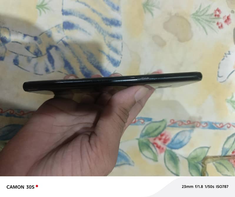 Samsung Mobile S8 7