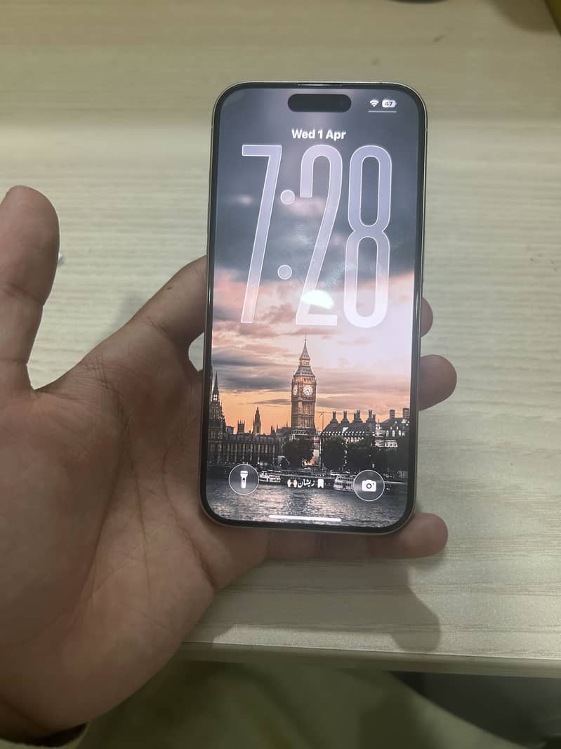 Apple iPhone 15 Pro 0