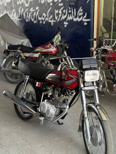 Honda 125 2016 model clean
