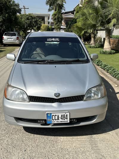 Toyota Platz 1999