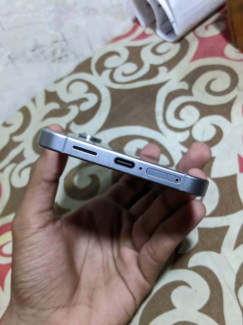 Samsung Mobile S25 Plus 2