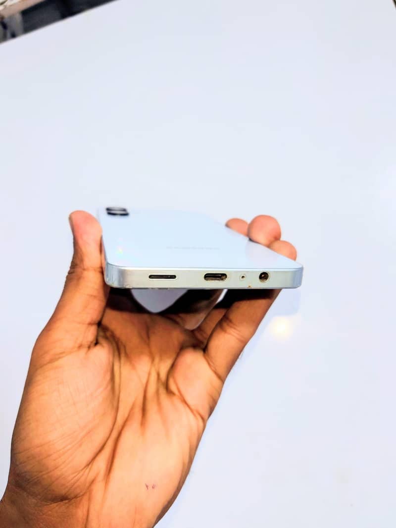 Samsung Mobile A06 1