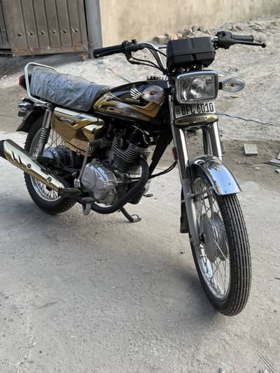 honda CG125S Gold  special edition . self start