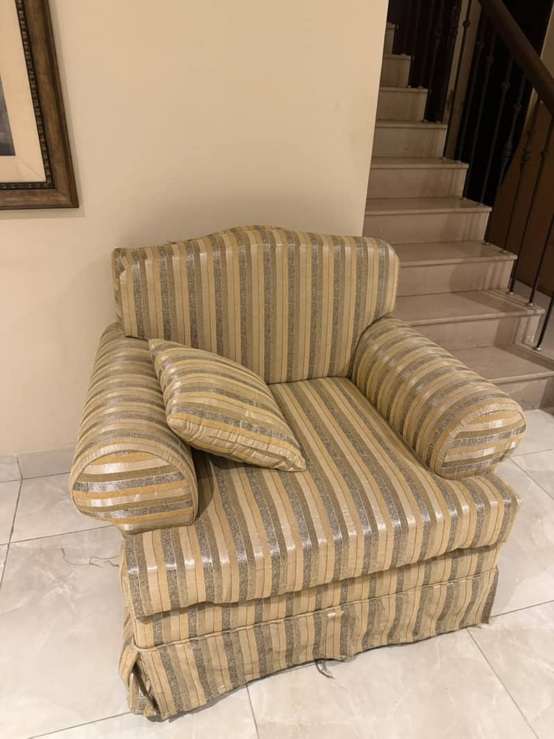 Almost New SOFAS 1
