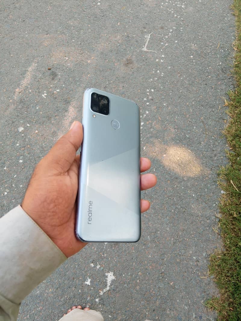 Realme C15 1