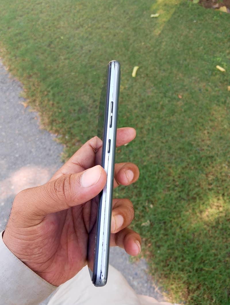 Realme C15 6