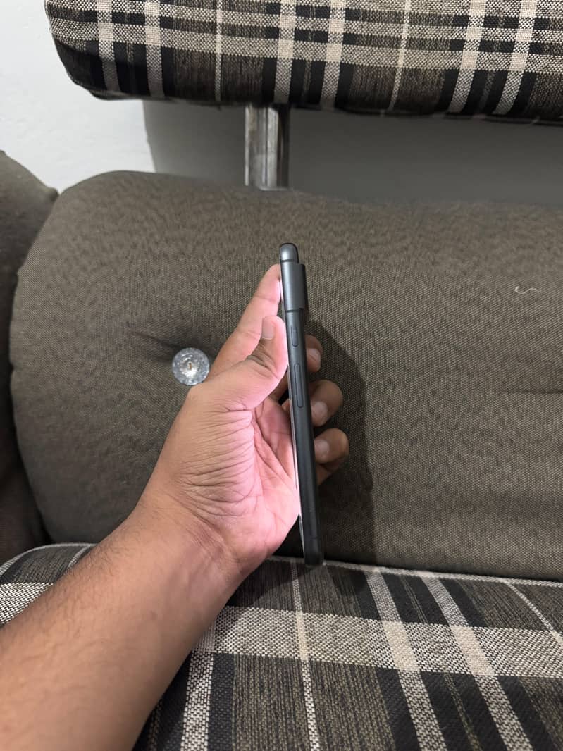 Google Pixel 8 2